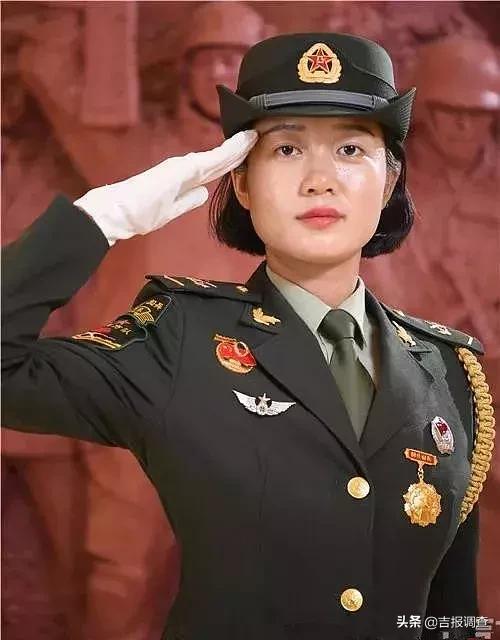 观看阅兵仪式的感悟，荣耀与力量的展现，阅兵仪式下的荣耀与力量，感悟国家荣耀的辉煌时刻