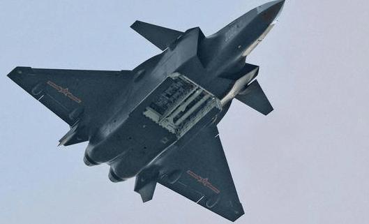 歼-20战斗机的详细介绍，歼-20战斗机的全面解析