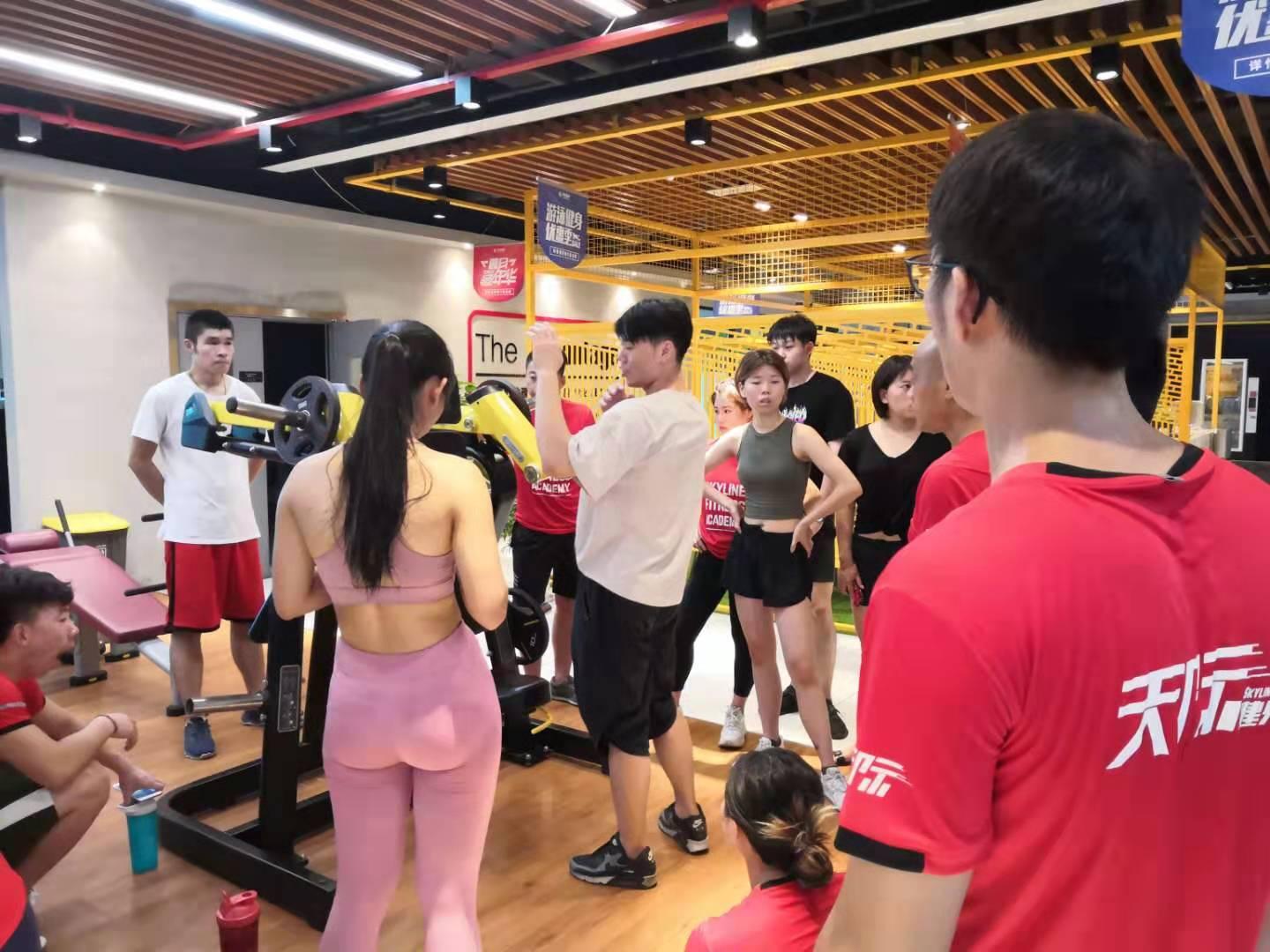 当健身教练培训需要费用吗？——探讨健身教练培训的成本与价值，健身教练培训的成本与价值探讨，是否需要费用？