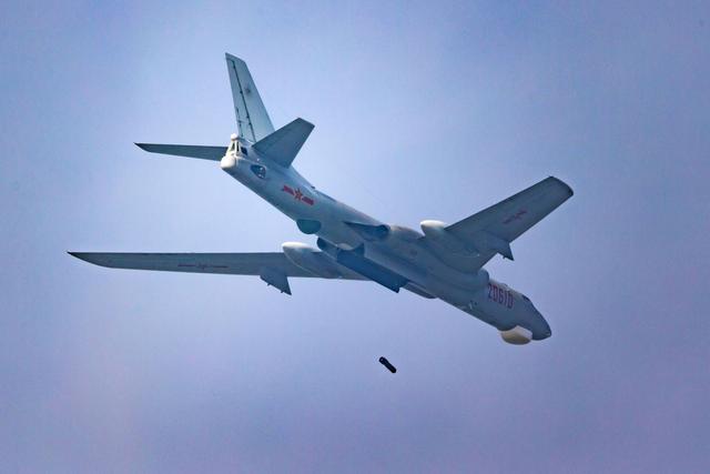 轰六终极魔改，航空领域的巅峰之作，轰六终极魔改，航空领域的巅峰成就