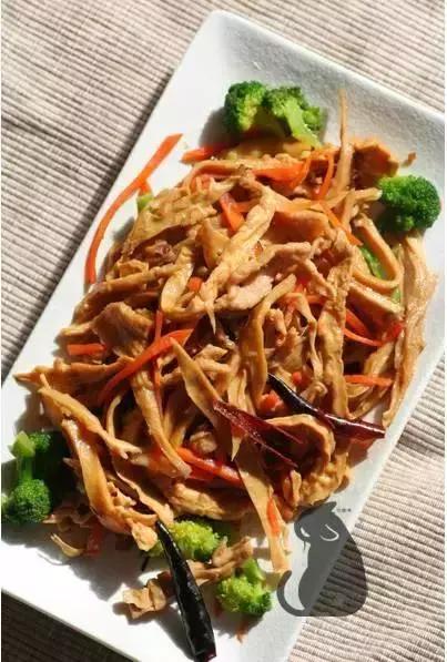 笋干炒肉的做法，一道美味佳肴的烹饪指南，笋干炒肉烹饪指南，美味佳肴的烹饪秘诀