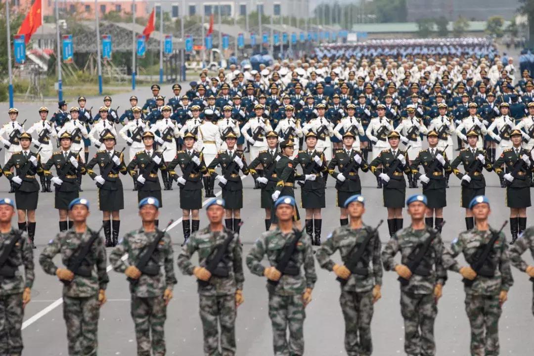 国庆70周年阅兵庆典，展现大国风采与力量，国庆70周年阅兵庆典，展现大国雄姿与力量