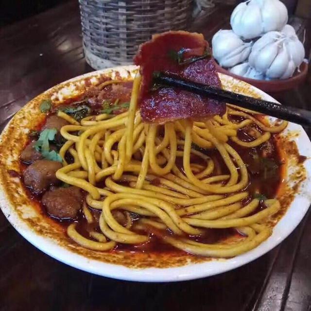 牛肉丸子制作指南，美味秘诀大揭秘，牛肉丸子制作秘籍，美味秘诀大公开