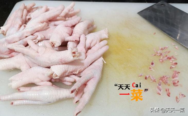 如何泡制美味又简单的鸡爪，美味又简单的鸡爪泡制教程