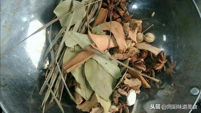 家常酱牛肉的做法，美味与健康并存，家常酱牛肉，美味与健康，轻松制作！