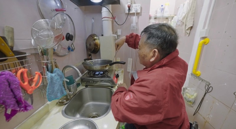 厨房中的烹饪艺术，坐着烹饪的乐趣与挑战，厨房烹饪的艺术之旅，坐着烹饪的乐趣与探索挑战