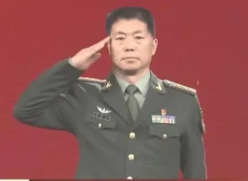 祁发宝晋升少将，英雄本色，荣耀时刻，祁发宝晋升少将，英雄荣耀时刻