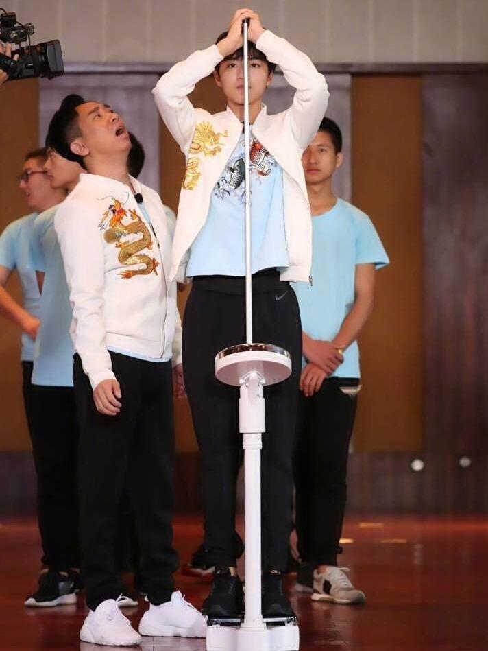 锻炼肌肉会影响长高吗？探究肌肉锻炼与身高增长的关联，肌肉锻炼会影响身高增长吗？——探究肌肉锻炼与身高增长的关联。