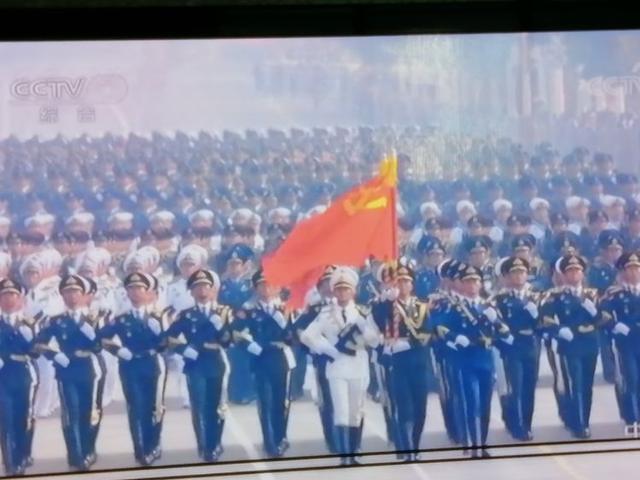 观2019阅兵有感，荣耀与力量的展现，观阅兵盛典有感，荣耀与力量的辉煌展现