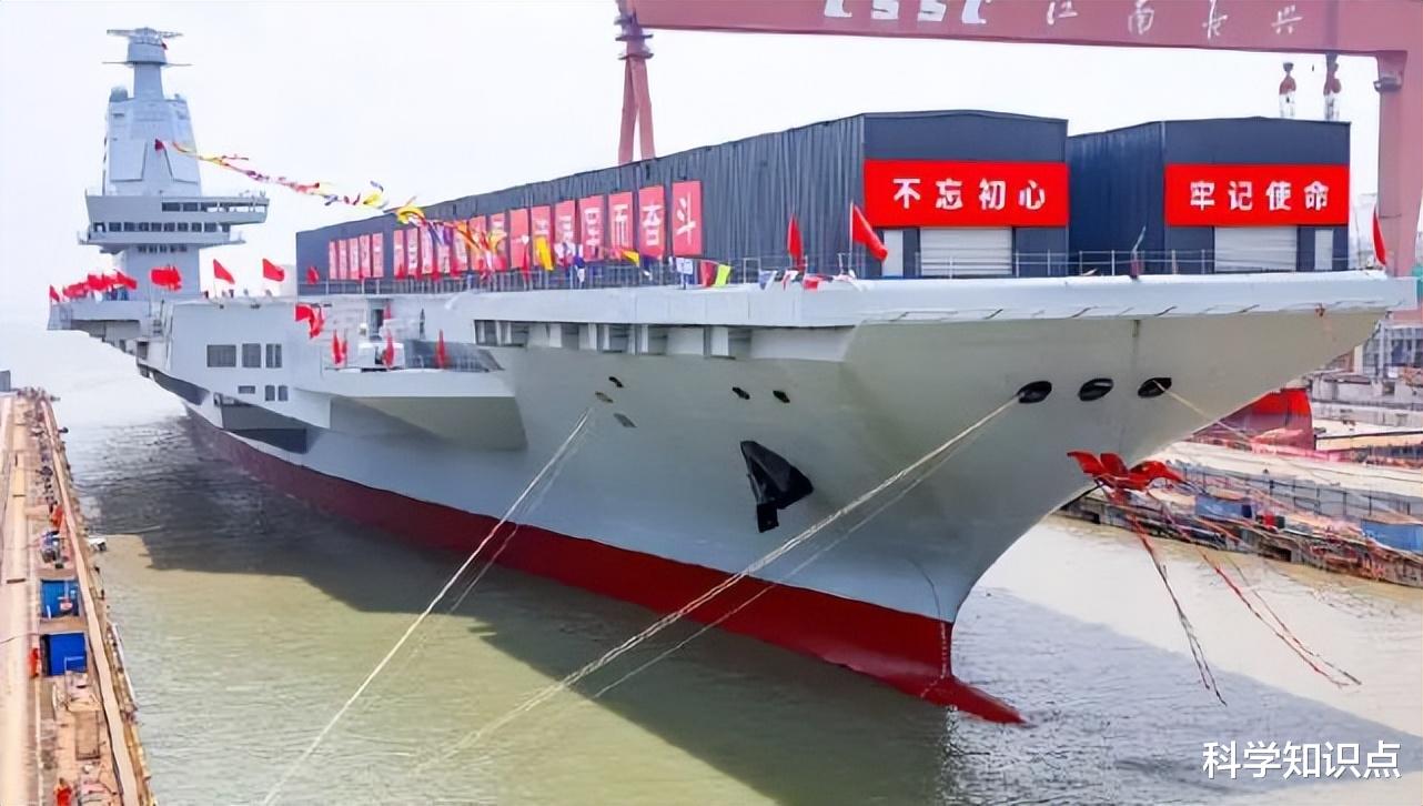 航母福建舰的价格及其相关因素探讨，航母福建舰价格及相关因素深度探讨