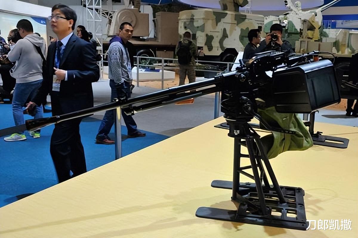 中国最新型重机枪，技术革新与实战能力的完美结合，中国最新型重机枪，技术革新与实战能力的巅峰结合