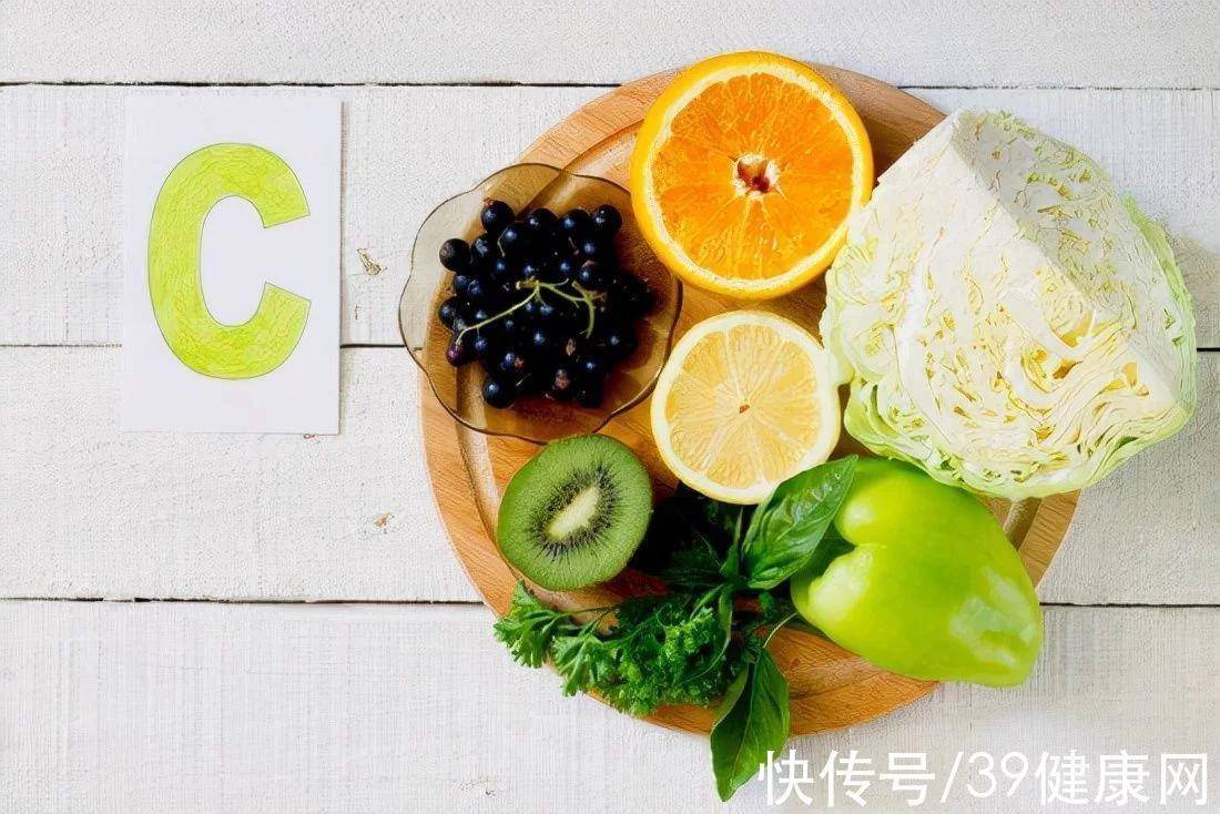 柠檬水对尿酸高的影响及作用探讨，柠檬水对尿酸高的影响及作用研究探讨