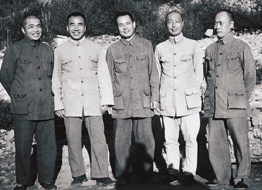十大元帅，谁最厉害？深度解析中国历史上的杰出军事领袖，深度解析中国历史上的十大元帅，谁最杰出？