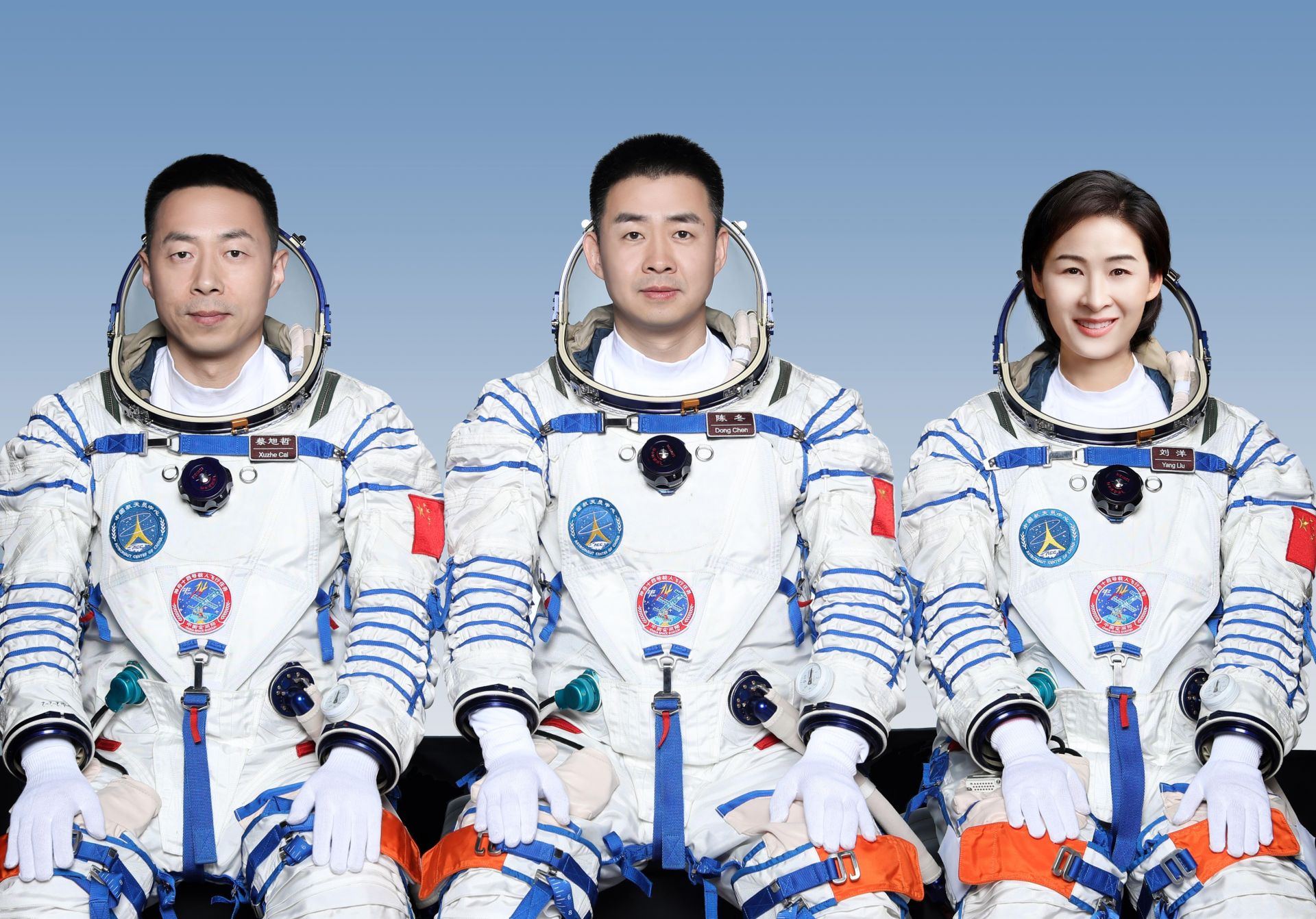 神舟十四号宇航员，探索宇宙的勇者，神舟十四号宇航员，宇宙探索的勇者