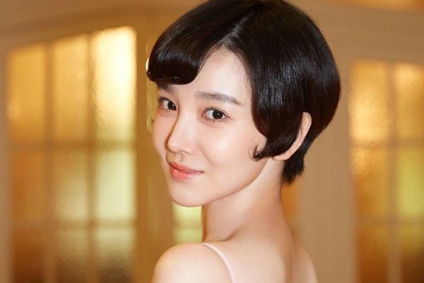 关于陈小纭胸多大的探讨，陈小纭身材热议，揭秘她的真实胸围尺寸