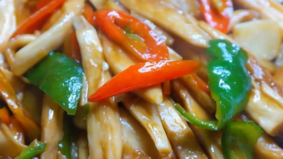 杏鲍菇的美味烹饪之道，杏鲍菇的烹饪秘诀，美味呈现之道