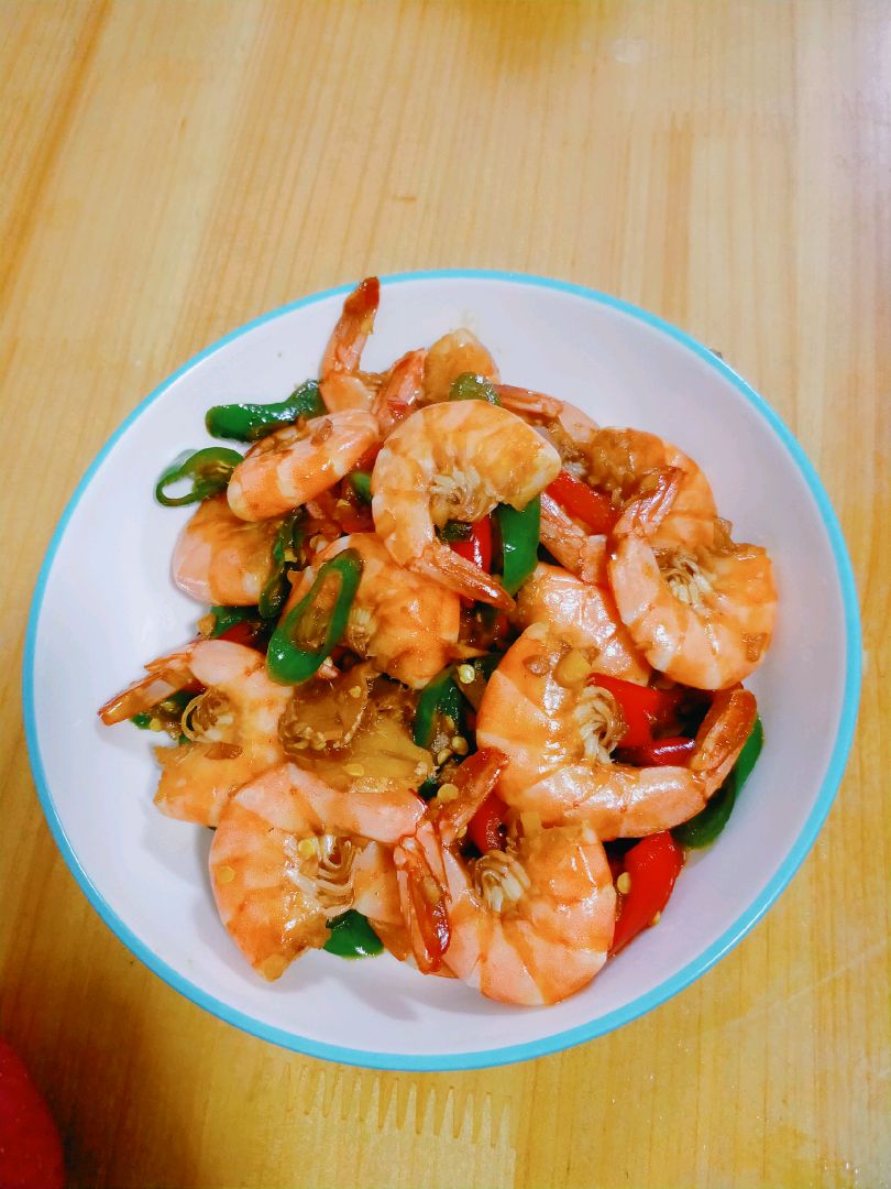 爆炒大虾，一道令人垂涎欲滴的美食佳肴，爆炒大虾，美味佳肴，令人垂涎欲滴