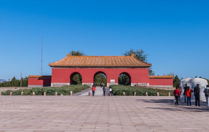 关于十三陵陵园门票价格的详细解析，十三陵陵园门票价格全面解析
