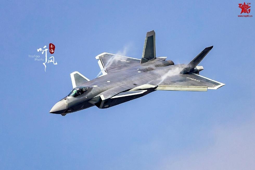 阡20战斗机，中国空中力量的璀璨明珠，中国空中力量的璀璨明珠，阡20战斗机