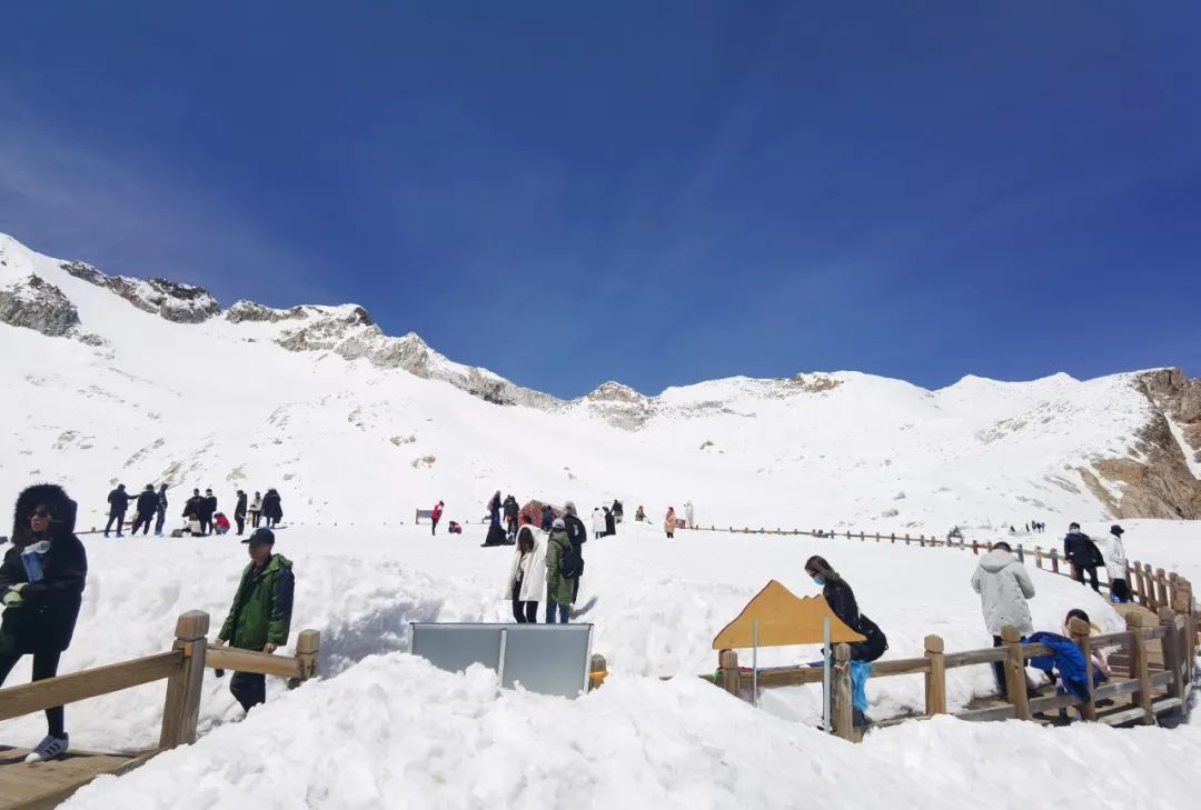 达古冰川天气，探索神秘冰川之旅的必备指南，达古冰川天气预报，神秘冰川之旅的出行必备指南