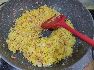 蛋炒饭的做法，一道家常美食的细致烹饪指南，蛋炒饭制作指南，家常美食的细致烹饪过程
