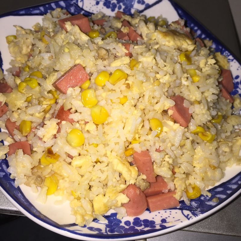 火腿玉米蛋炒饭，一道美味家常炒饭的独特魅力，火腿玉米蛋炒饭，家常美食的独特魅力