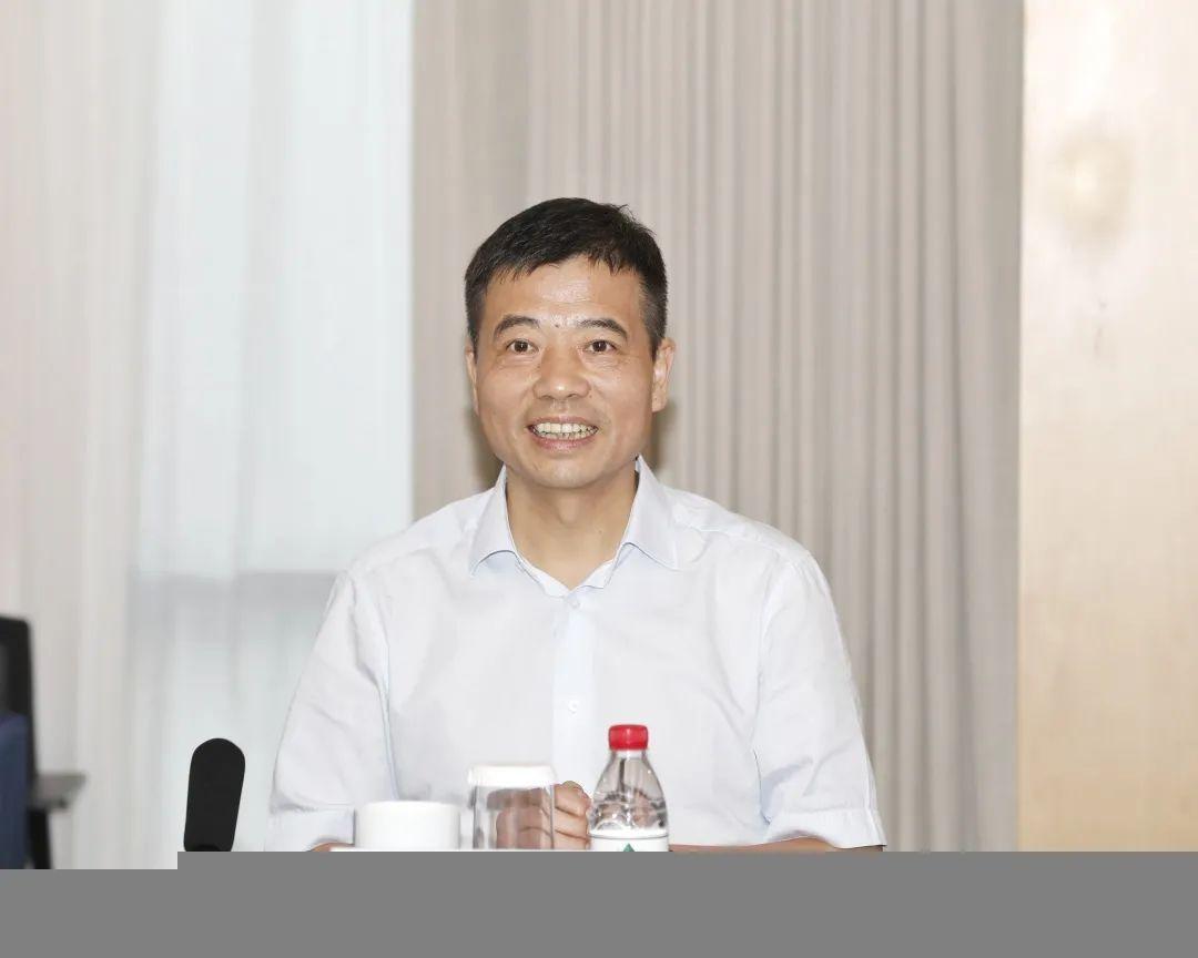 财通证券股份有限公司，探索卓越之路，共创金融新纪元，财通证券，共创卓越金融新纪元之路