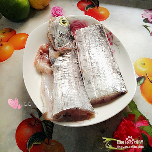 带鱼怎么做好吃——家常美味与健康共享，带鱼家常做法，美味与健康共享