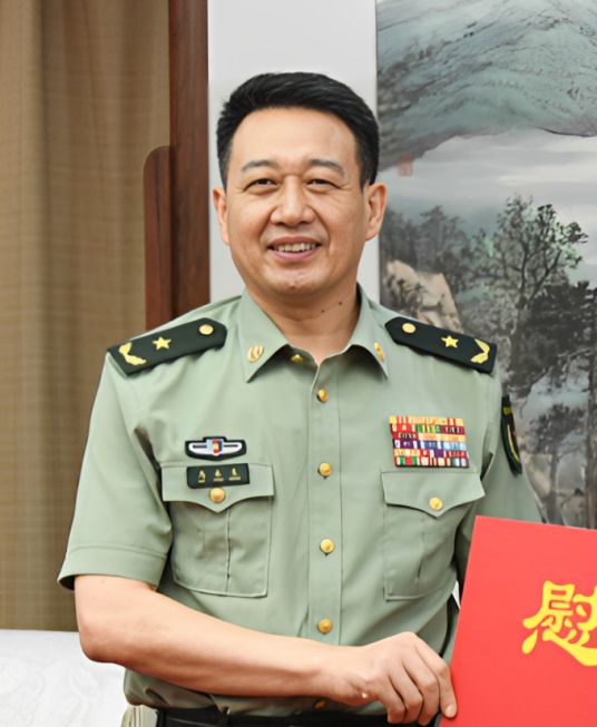 武警副司令员，职责、挑战与担当，武警副司令员，职责、挑战与担当之路