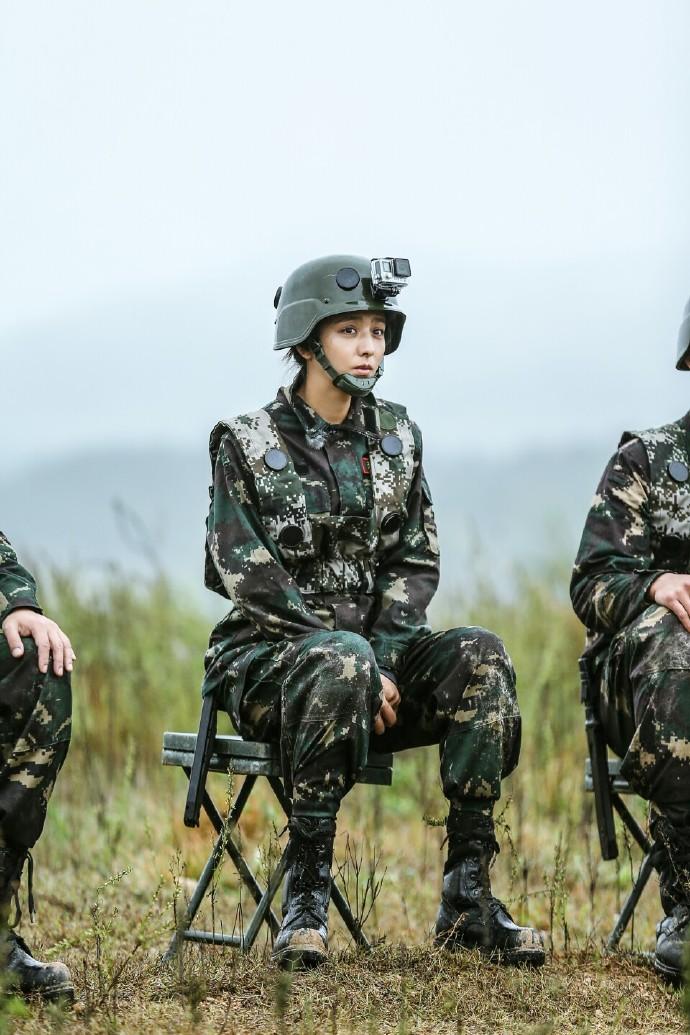 女兵训练辛苦吗，挑战与坚韧并存，女兵训练的艰辛与挑战，坚韧与毅力并行