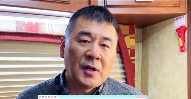 袁咏仪张智霖陈建斌齐聚综艺节目，星光下的真挚友情与深情演绎，袁咏仪张智霖陈建斌综艺节目齐聚，星光熠熠下的友情与演绎之夜