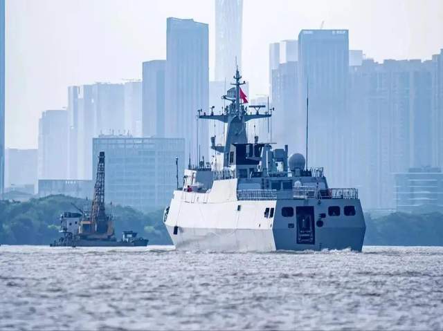 宜兴舰054A，中国海军的新锐力量，中国海军新锐力量，宜兴舰054A亮相