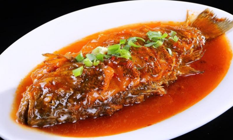家常红烧鱼的做法，家常红烧鱼烹饪指南，美味红烧鱼的制作方法