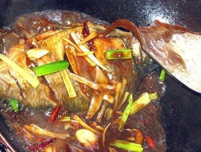 家常红烧鱼的做法，家常红烧鱼烹饪指南，美味红烧鱼的制作方法