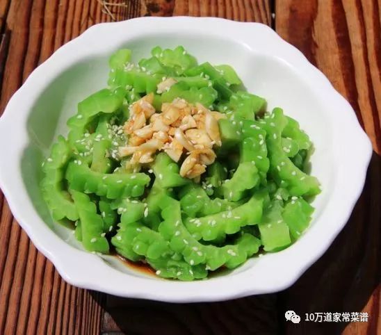苦瓜烹饪技巧，如何做出美味可口的苦瓜佳肴，苦瓜烹饪秘诀，打造美味可口的苦瓜佳肴