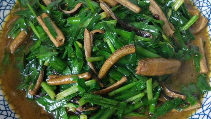 韭菜炒黄鳝，一道美味佳肴的诞生与品味，韭菜炒黄鳝，美味佳肴的诞生与品鉴之旅