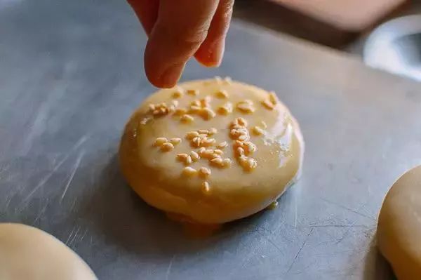 月饼的制作方法步骤，月饼制作全程指南