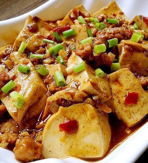 家常豆腐的制作方法与技巧，一道家常菜的完美呈现，家常豆腐制作指南，美味佳肴的完美呈现