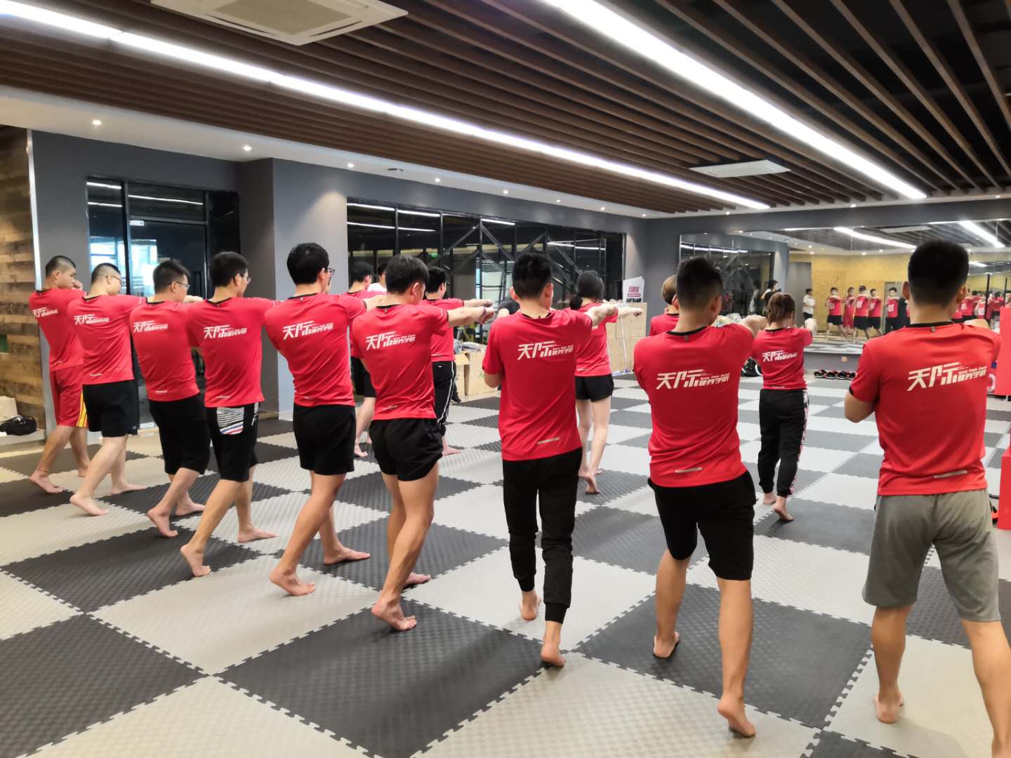 自学健身教练，从自我挑战到专业实践的旅程，自学健身教练，从自我挑战到专业实践的蜕变之路