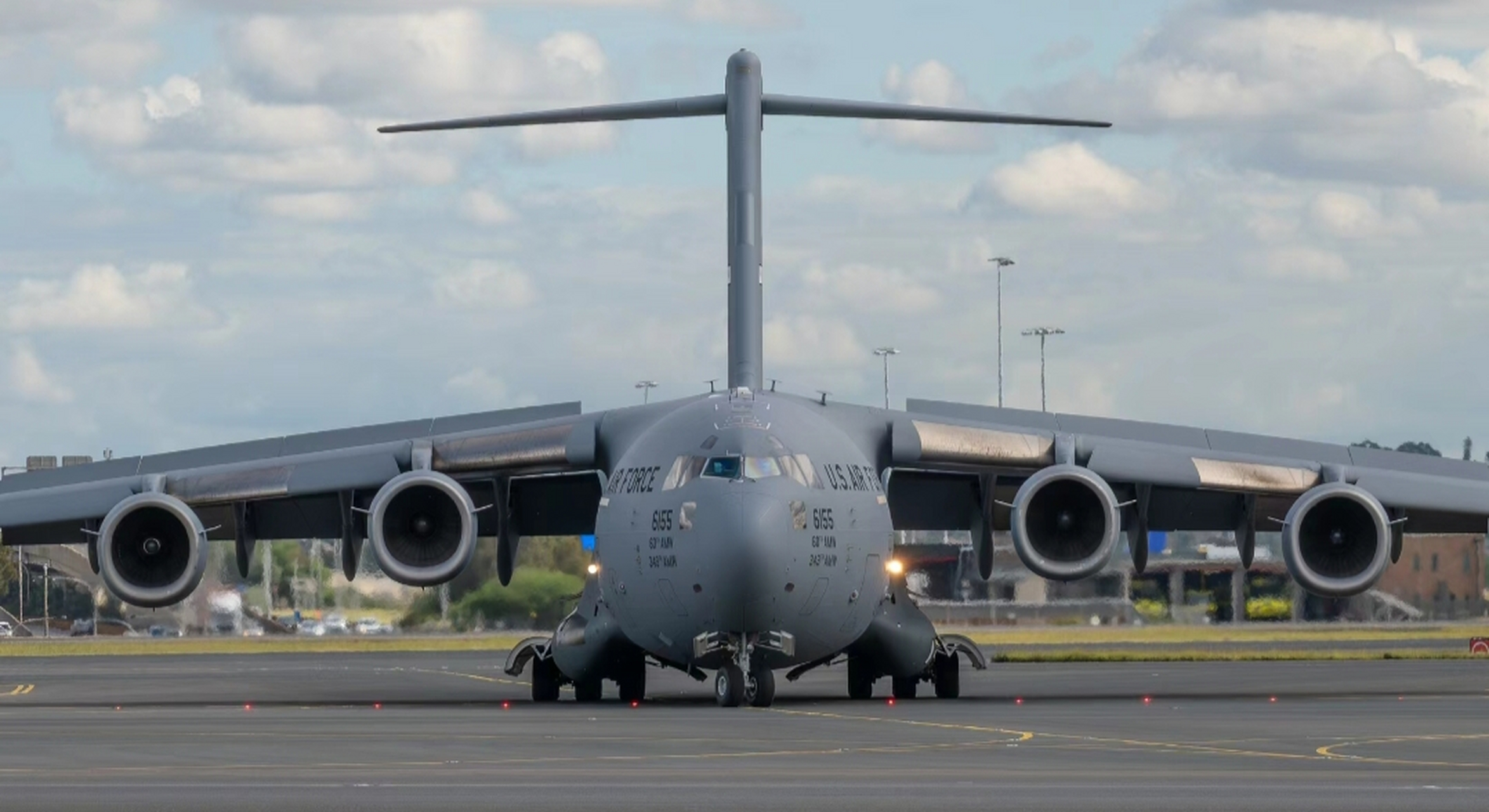 关于C-17运输机价格的探讨，C-17运输机价格深度解析