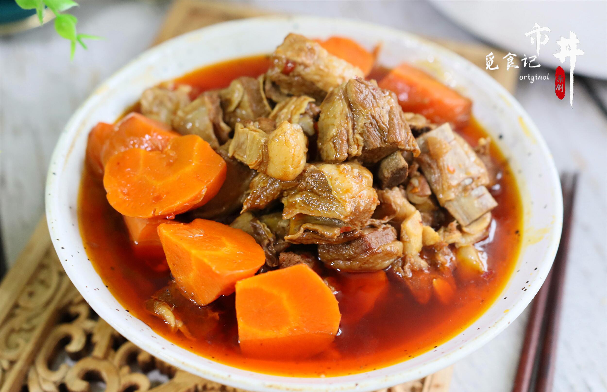 红焖羊肉正宗做法，传统美味，尽显匠心，红焖羊肉传统做法，匠心呈现，美味尽享